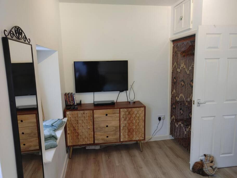 Cosy Flat In A Pretty Town. Apartment ครูเคิร์น ภายนอก รูปภาพ